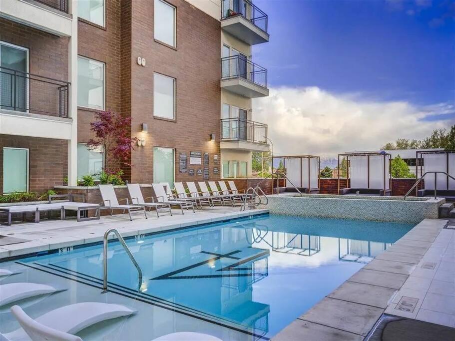 Апартаменты Luxurious Retreat In Slc Солт-Лейк-Сити Экстерьер фото