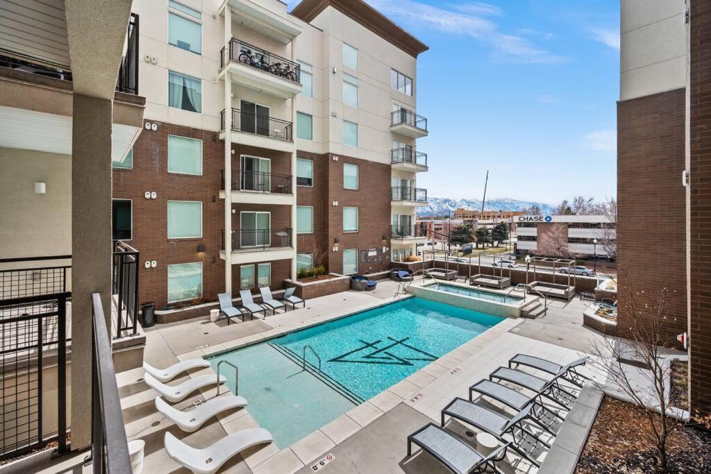 Апартаменты Luxurious Retreat In Slc Солт-Лейк-Сити Экстерьер фото